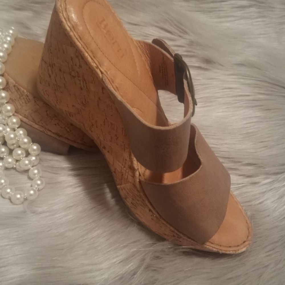 Sandal